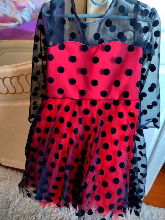 Продам сукню для дівчинки