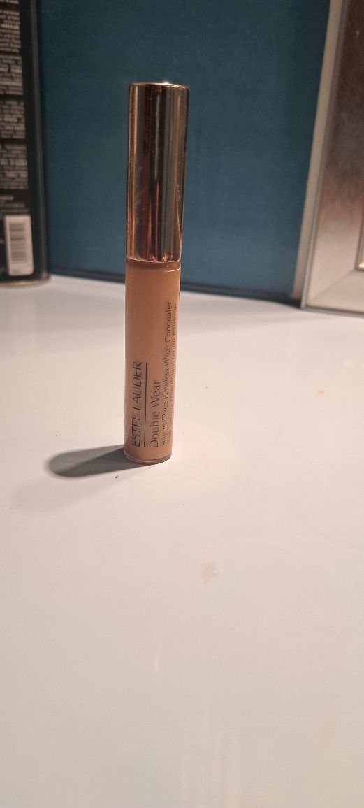 Estee Lauder Double Wear Podkład Desert Beige 2N1 oraz Korektor