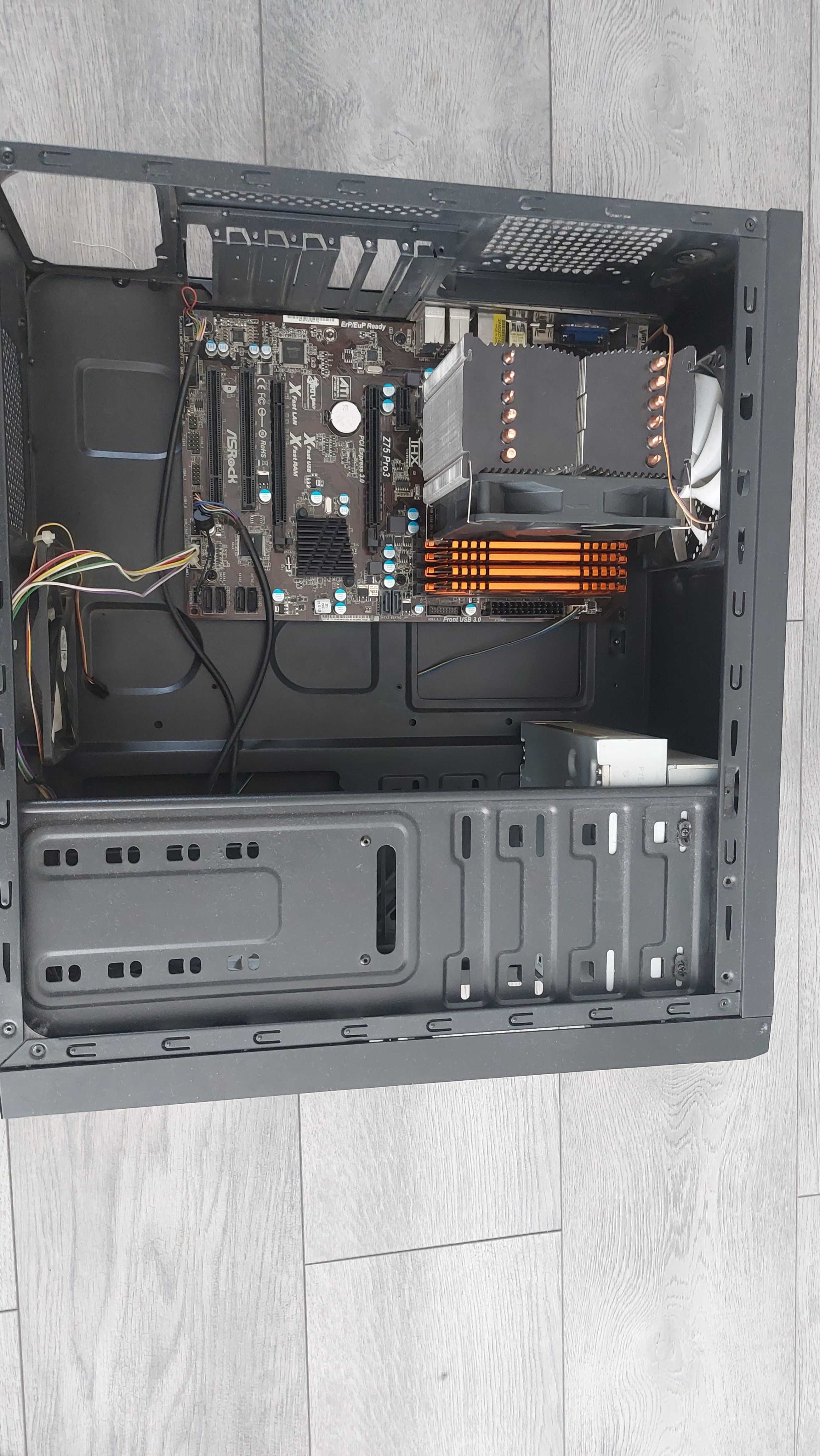 I7 3770k, Silentium Fortis 2  Asrock z75 Pro 3, Ram Geil 4x4Gb