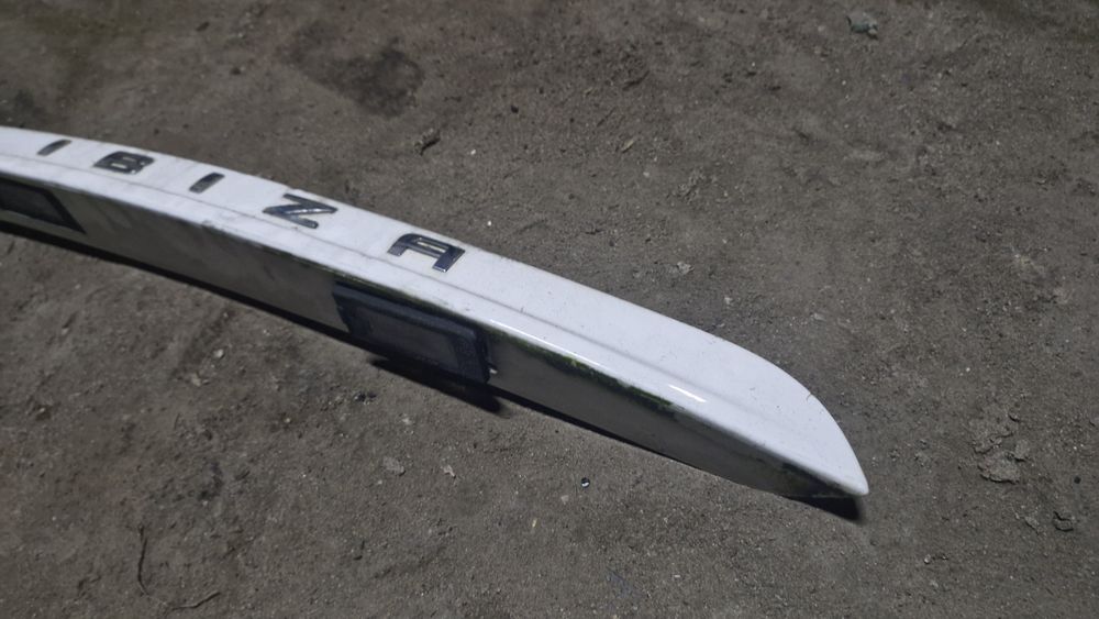 Blenda klapy bagażnika seat Ibiza 4 6j kombi lb9a