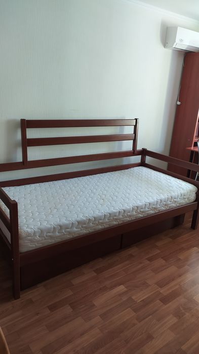 Ліжко 90*200 з бука з матрацом Таке&Go