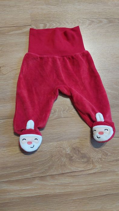 Komplet świątecznych ubranek rozmiar 50