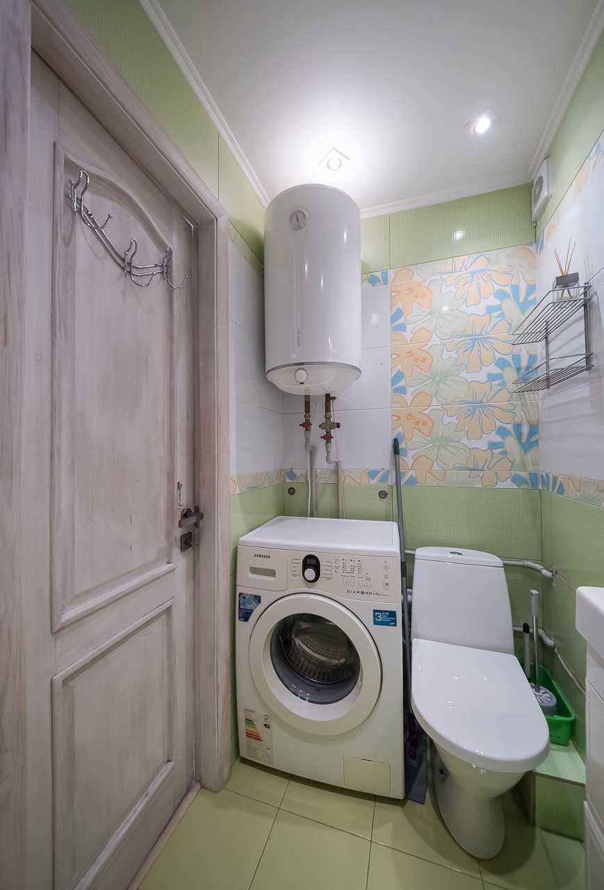 Продаж 1-кімнатної квартири біля метро Дарниця - вул. Мстиславовича 4