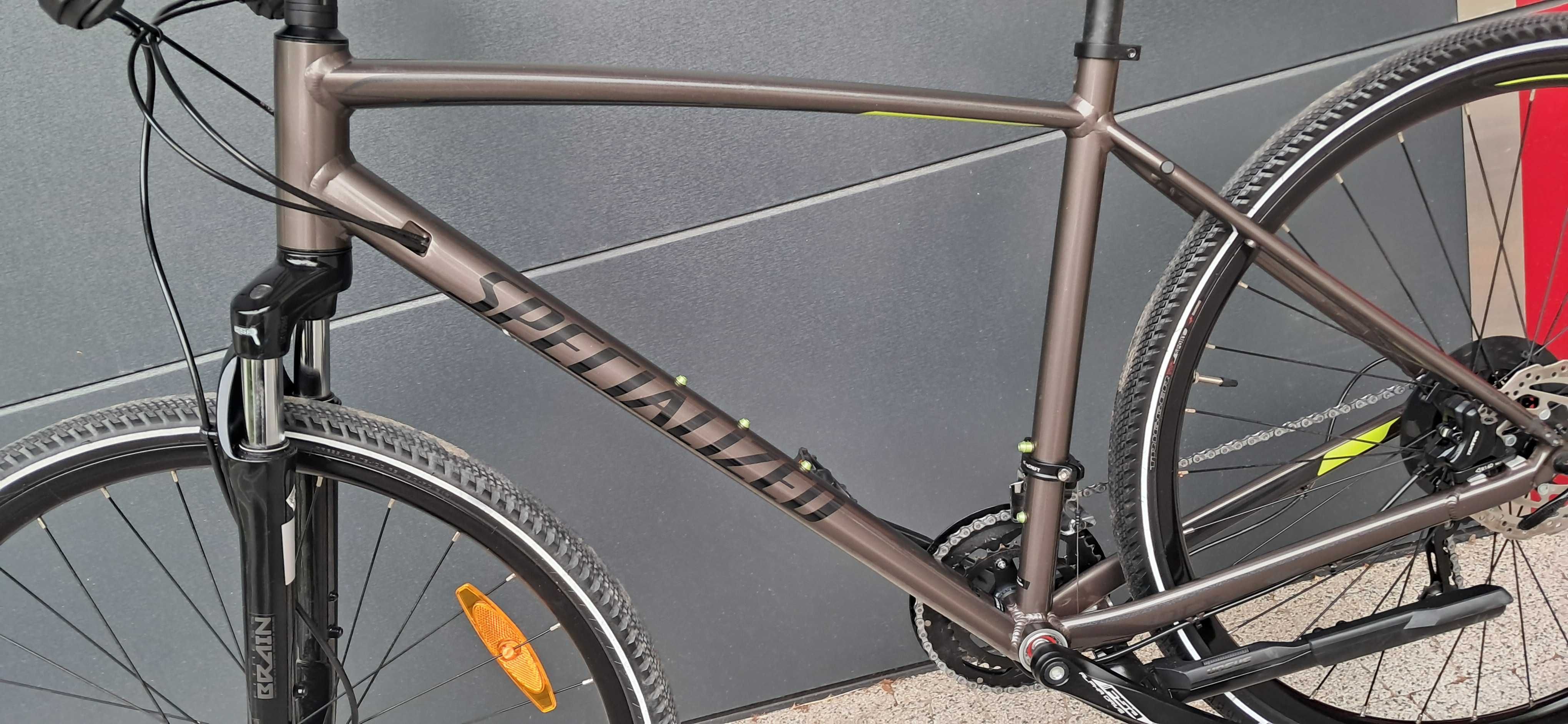 Fajny rower krossowy Specjalized CrossTrail Shimano hydraulika