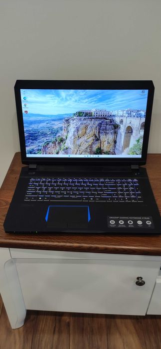 Laptop ERAZER gaming NOTEBOOK X7849