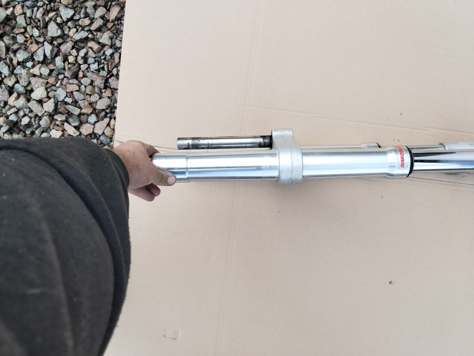 Zawieszenie przednie lagi sztyca Derbi GPR 50 125