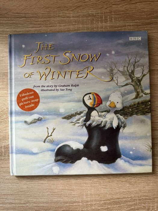 Книга художня для дітей англійською мовою The first snow of winter