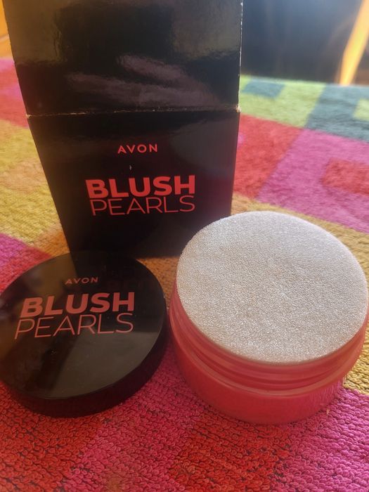 Perełki brązujące Avon