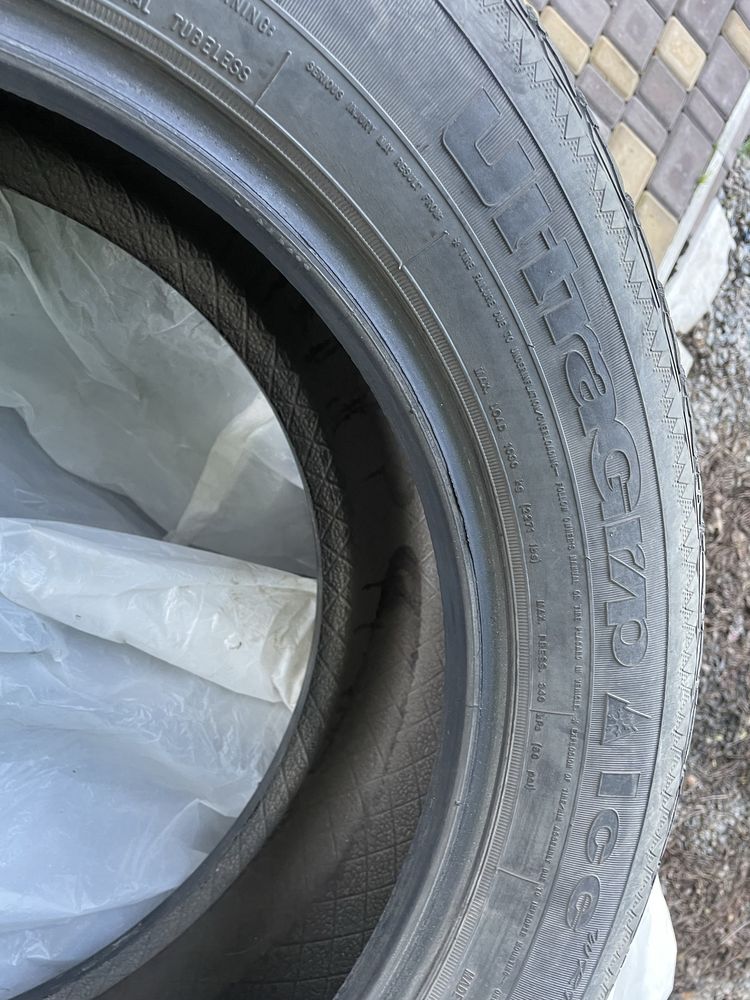 Шини 255/55/R18 goodyear ultragrap