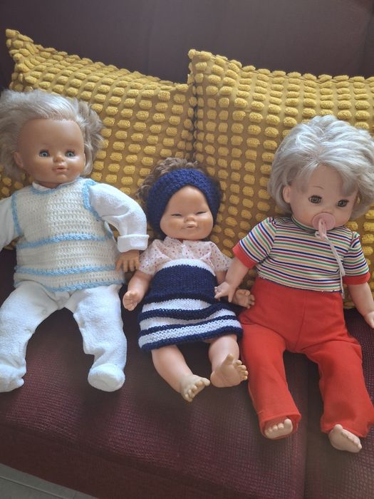 Bonecos chorões antigos