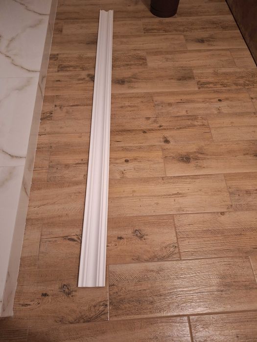 Listwy przysufitowe polistyren 29 szt. dl. 2 m, 80mm x 80mm