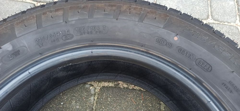 4 x Michelin Agilis 51 215/65 R16C 106/104T 8,8 mm jak nowe 2023 r