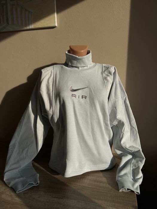 Pakiet markowych ubran Nike \dresy futra spodnie bluzy ( NOWE Z METKA)