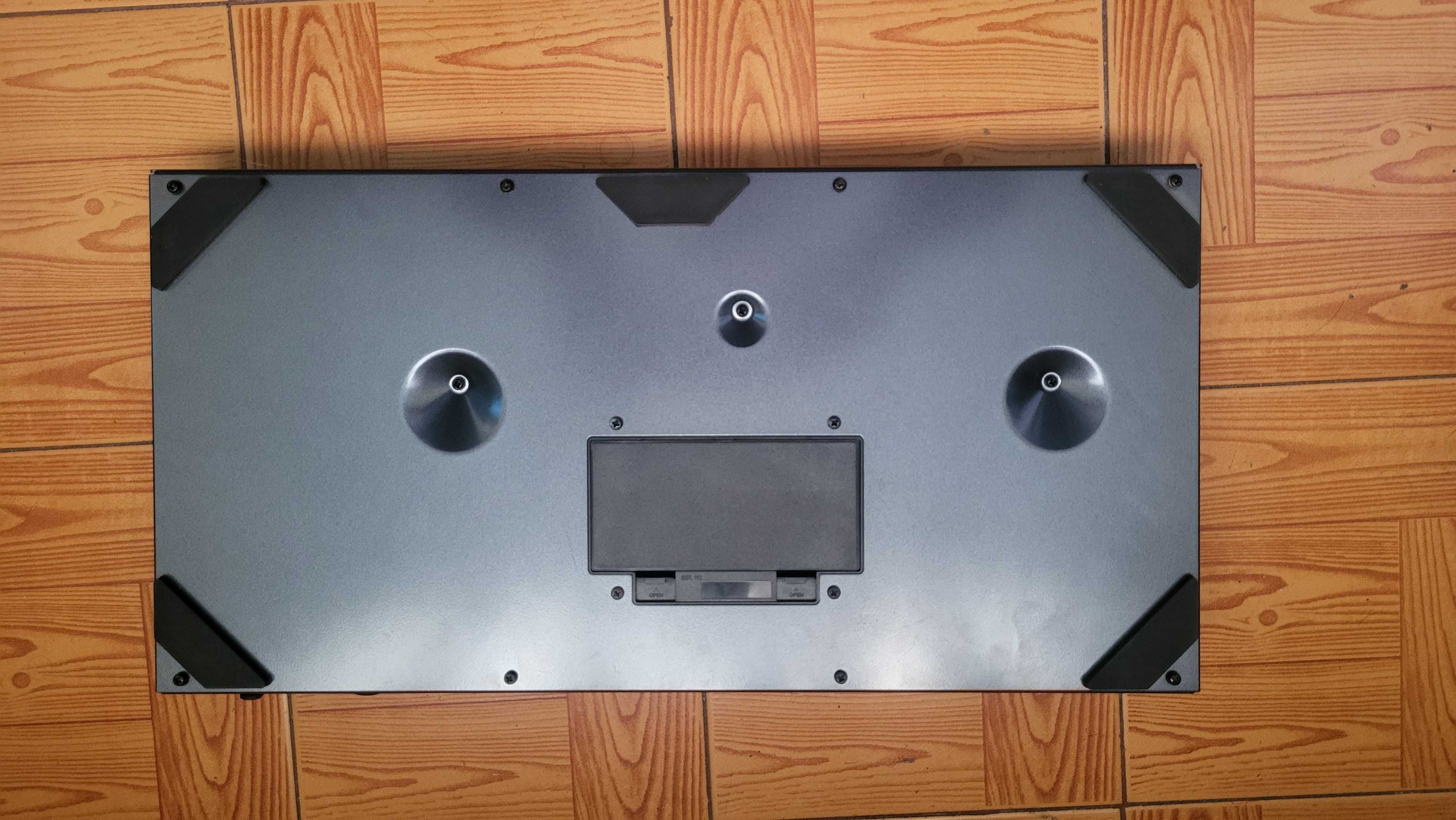 Pedaleira Boss me-80