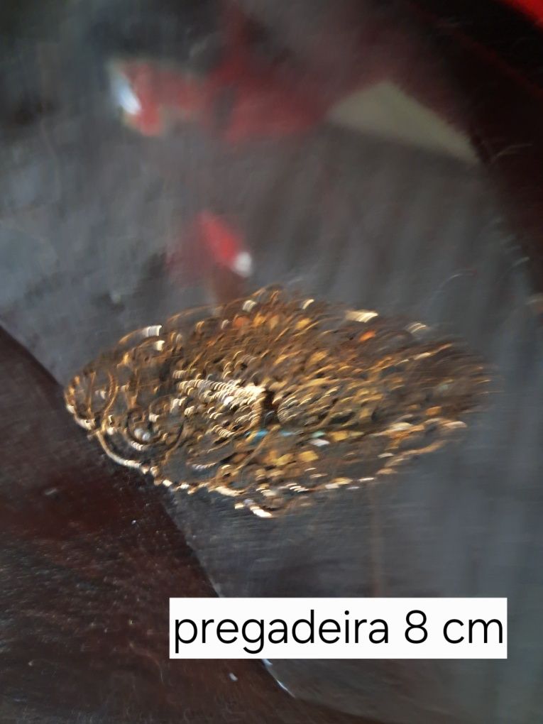 Pregadeira para lenco antiga