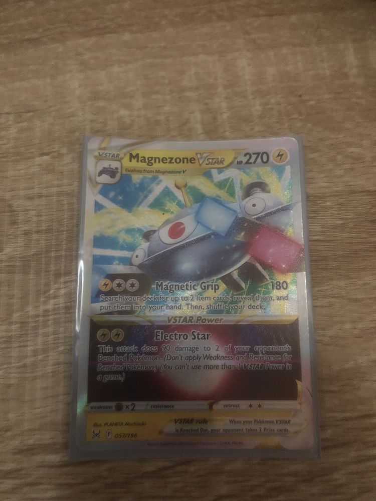 Cartas de Pokémon de várias coleções  muito raras e em muito bom estad