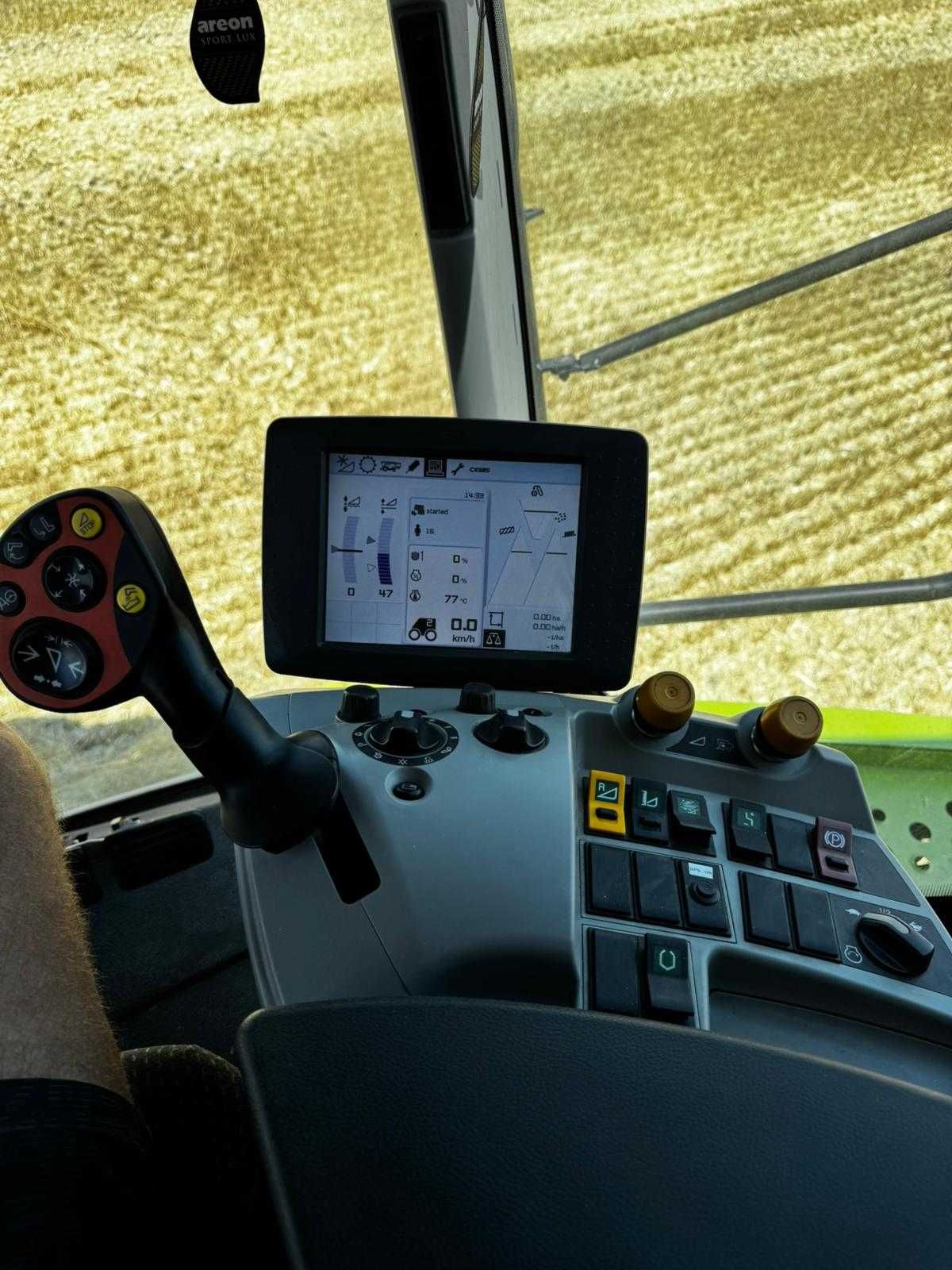 Claas Lexion 770, 2015 rok, tylko 2000 godzin. header V1050