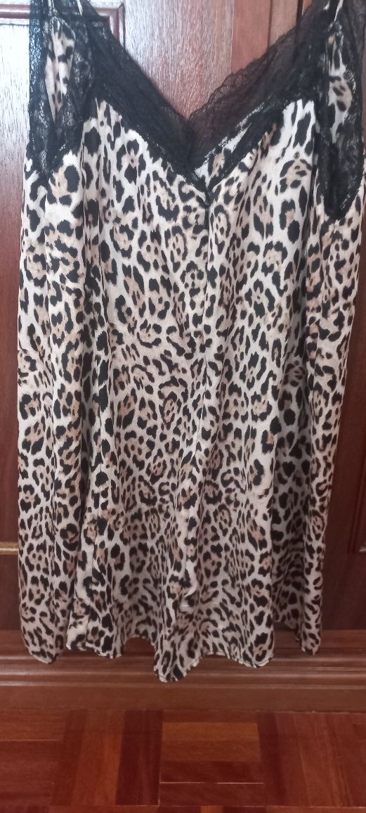 Macacão leopardo Mango