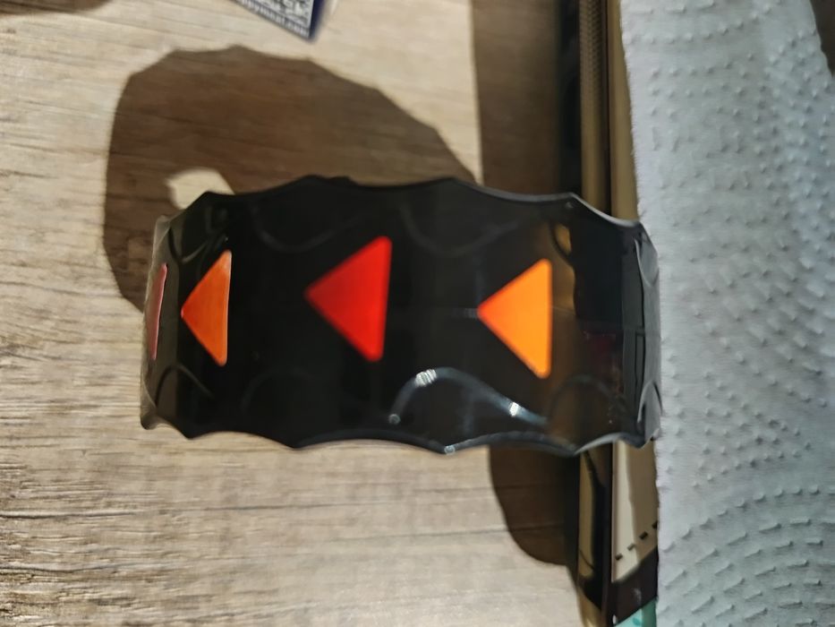 Vendo o boneco novo bom estado