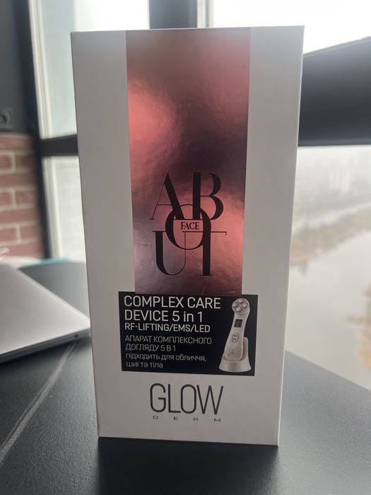 Апарат массажер догляд за обличчям rf ems led лифтинг уход за кожей