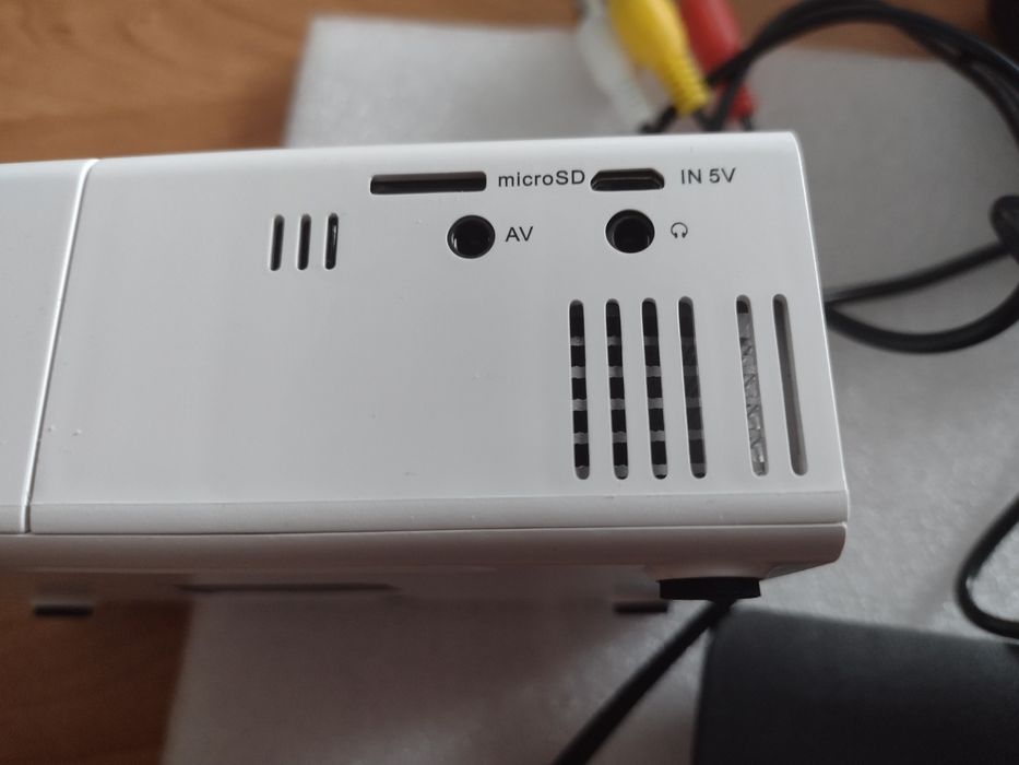 Mini projektor q1 Nowy