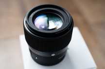 Sigma 56mm f/1.4 DC DN Sony E stan bardzo dobry