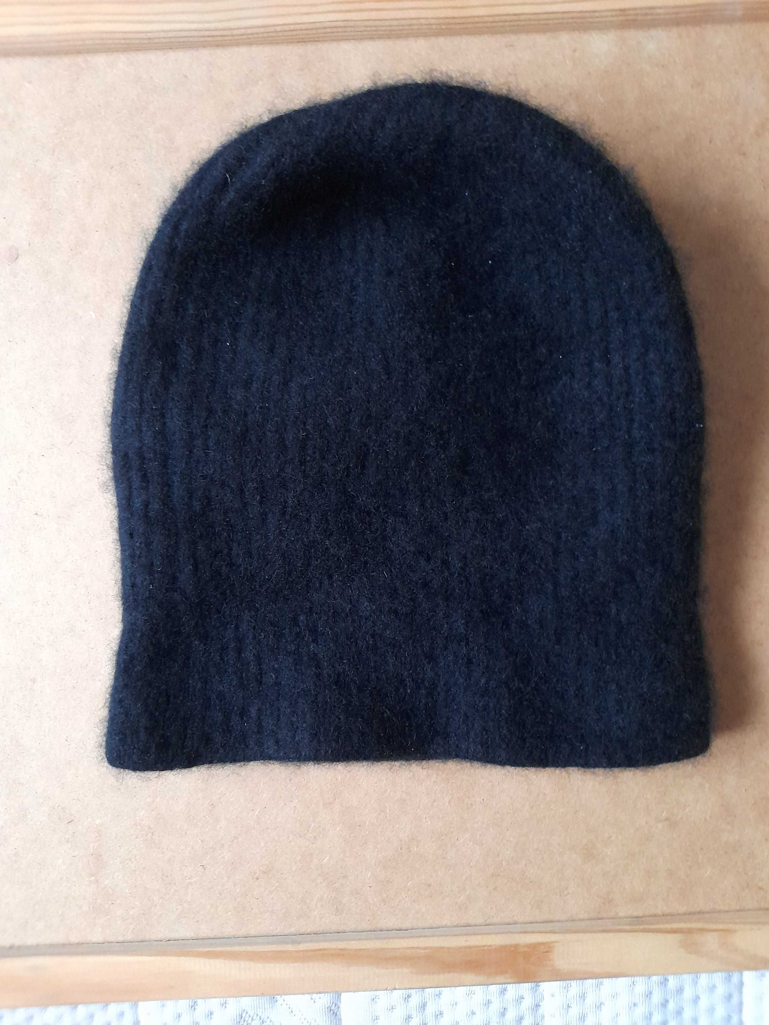 Czapka beanie z kaszmiru kaszmirowa 100% kaszmir Christian Berg Woman