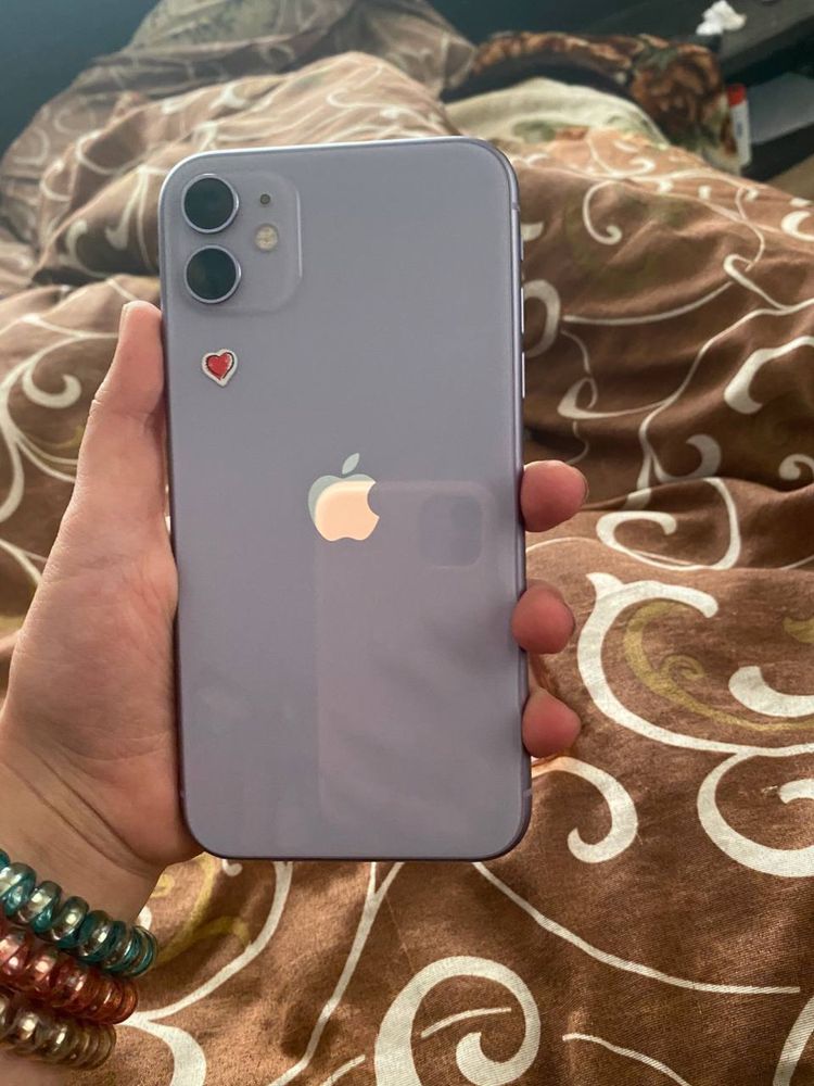 iPhone 11-й) Працює на р-сім