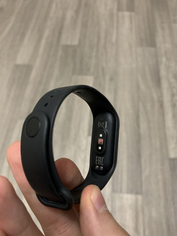 Часы наручные Xiaomi Mi band 4 NFC