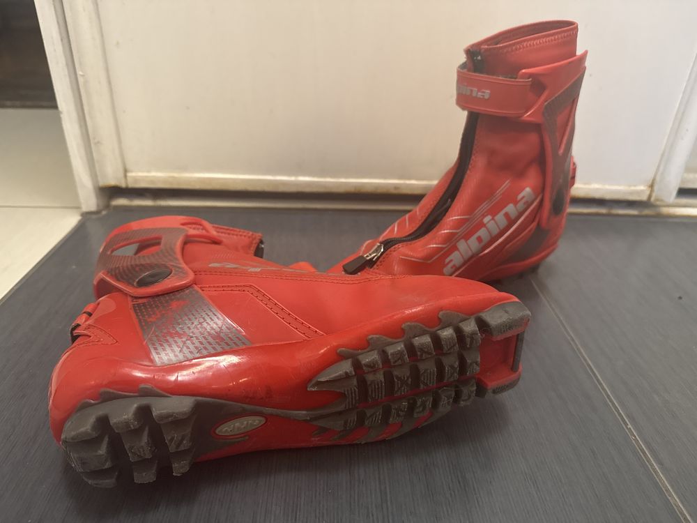 Buty biegowe Alpina RJ do stylu łyżwowego, do wiązań NNN rozmiar 38