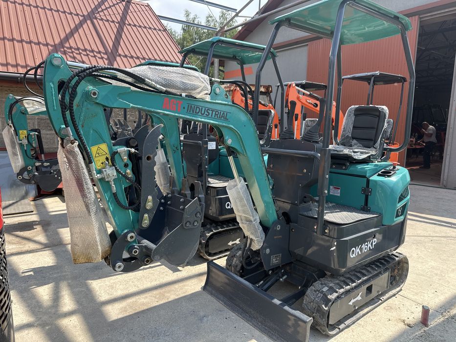 Minikoparka AGT QK16KP masa 1000kg DIESEL