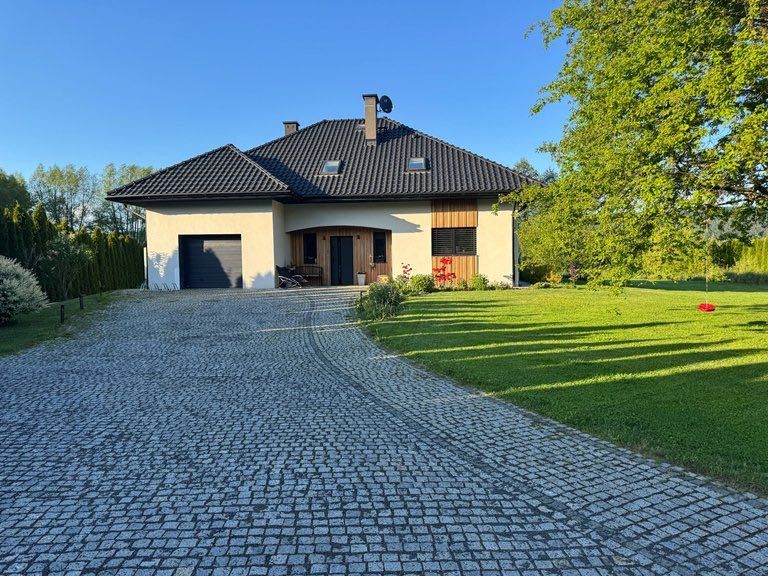 Sprzedam dom w górach z dużą działką i stawem