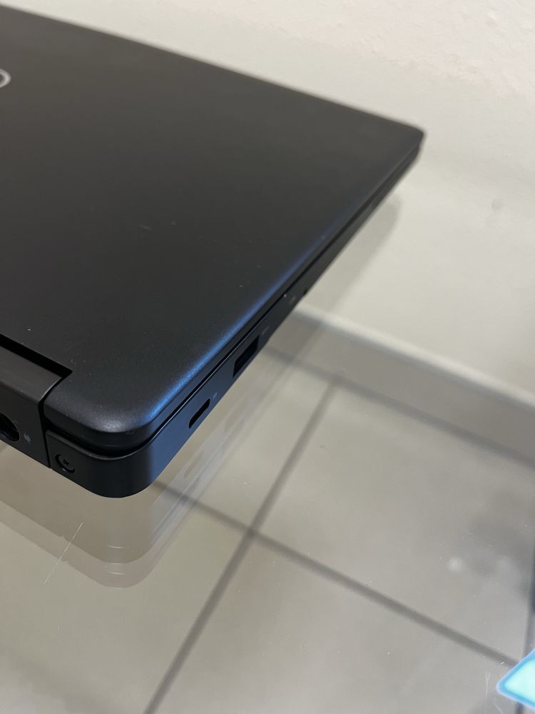 Laptop Dell Latitude 5490 | i5-8350U | 8GB RAM | SSD | Windows 10 Pro