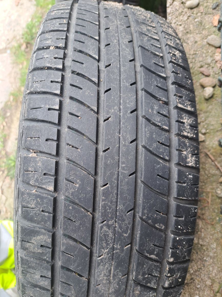 Felgi z oponami 195/65 r14 M+S renault oryginalne