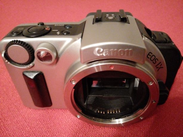 Фотоапапат Canon eos IX