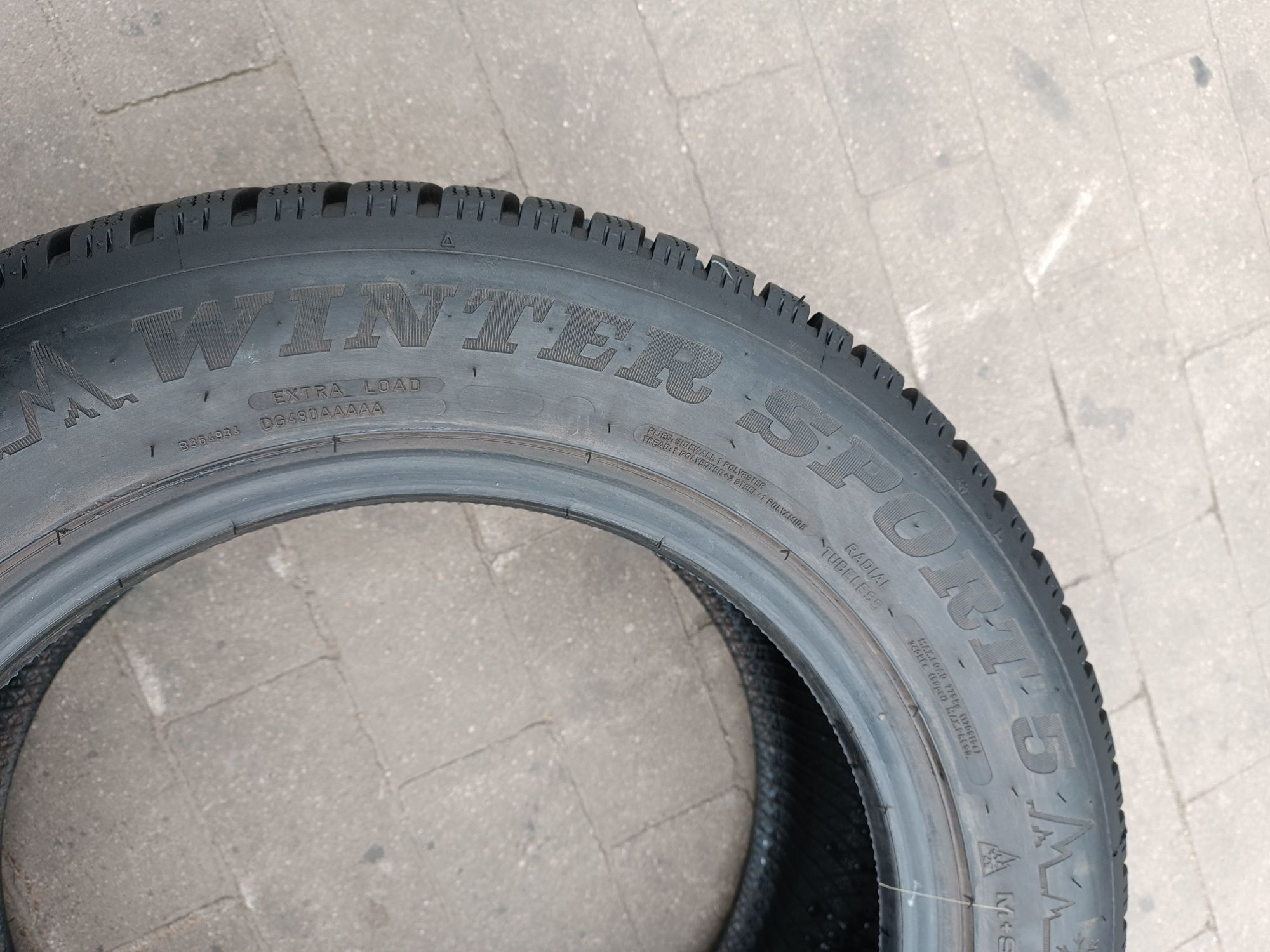 225/55R16 Dunlop Winter Sport