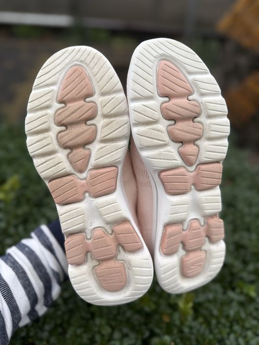 Skechers мокасини жіночі 25,5 см