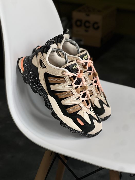 Оригінал! Кросівки Adidas Hyperturf Adventure. Розмір 42,5 (27 см