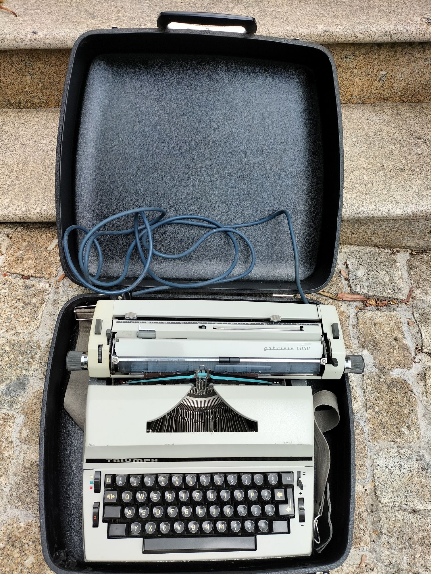 Máquina de escrever triumph Gabriele 5000
