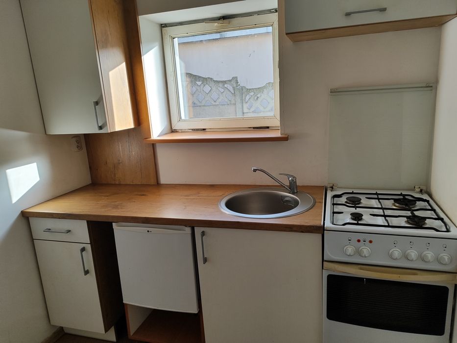 Wynajem-Mieszkanie  plac wolności 2  wejście od tzw kurzego rynku