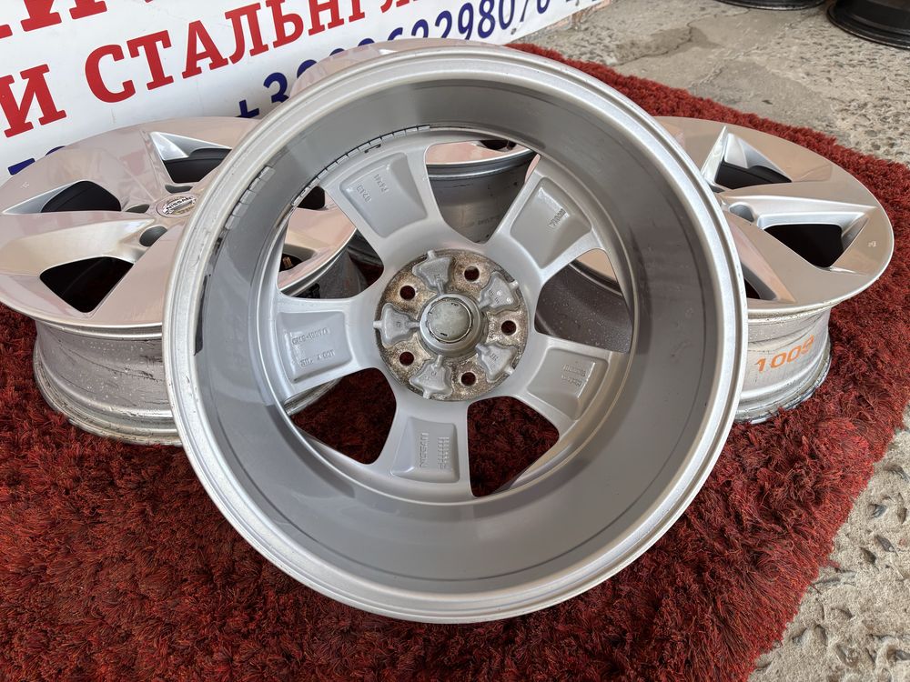 Original Nissan Juke Rogue X-trail Leaf Renault MeganScenikR17 5x114,3