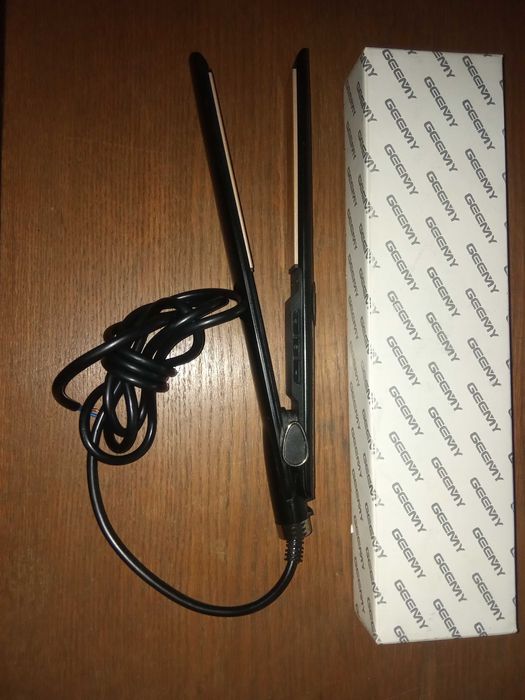 Плойка для випрямлення волосся з диспл  регул темпер Geemy GM-490 Rose