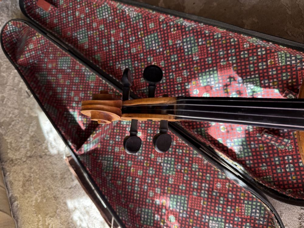 Продам скрипку 4/4 повний комлект