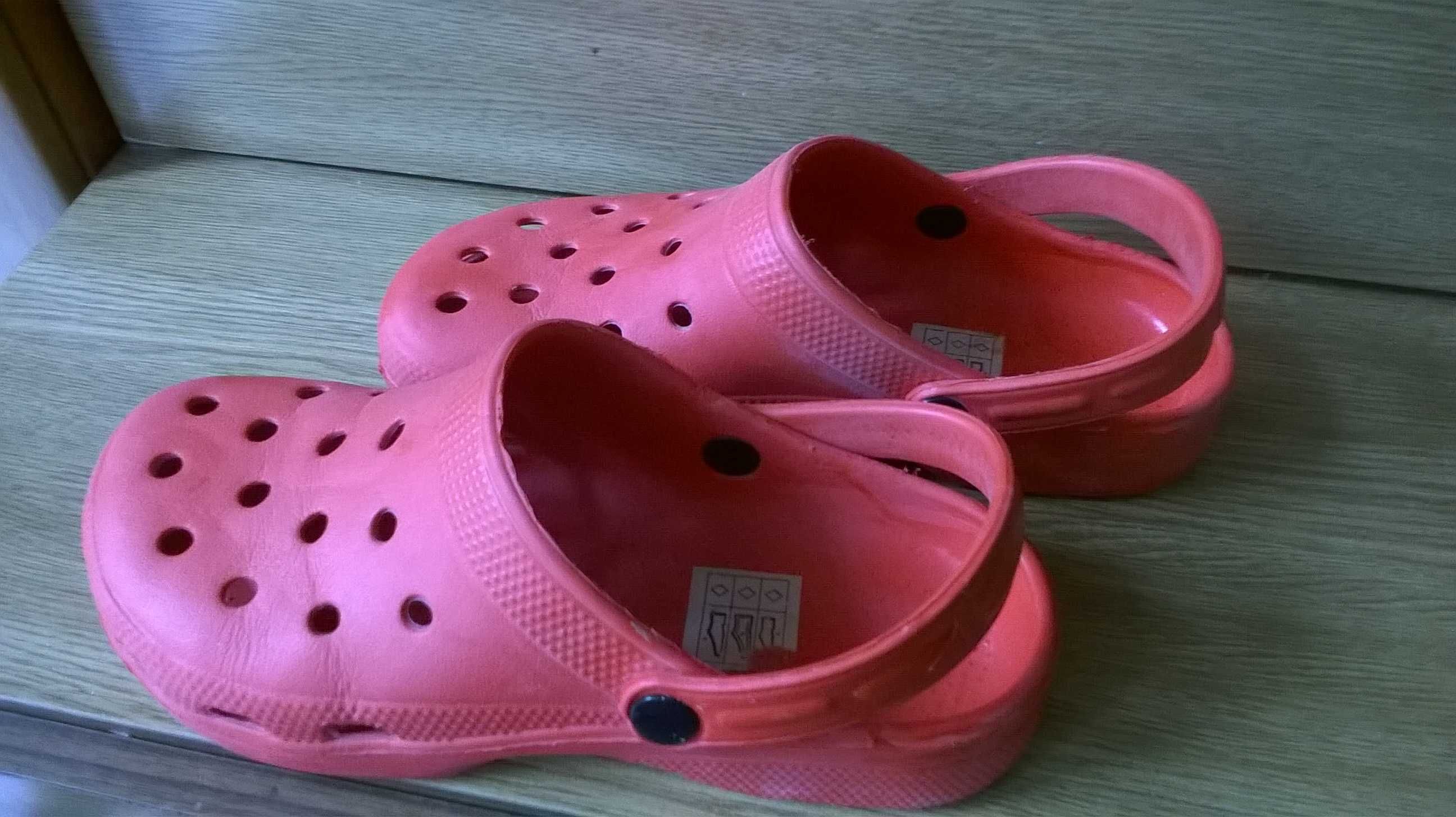 Klapki plażowe damskie 39