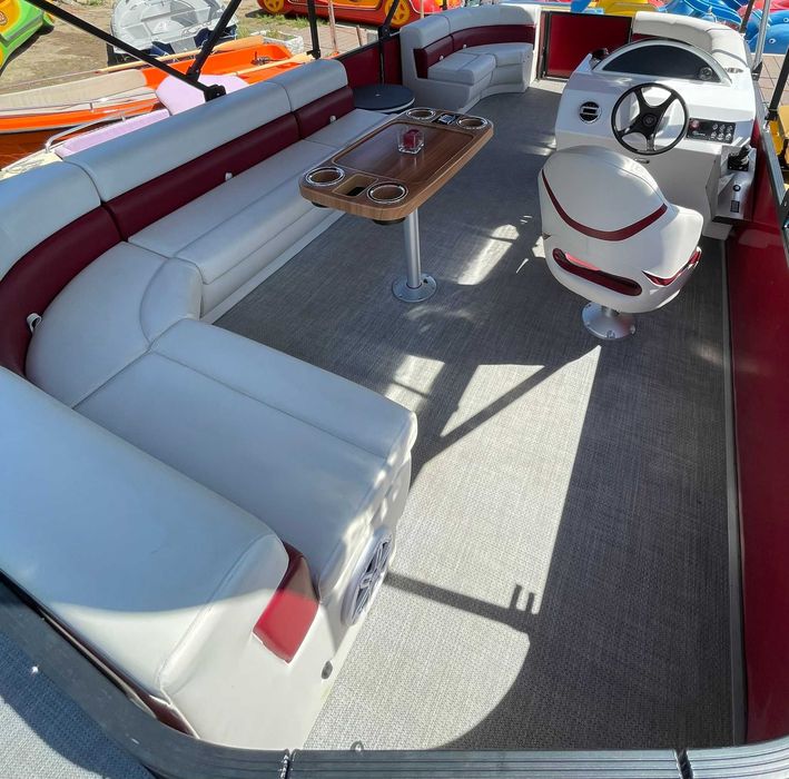 Łódź katamaran, łódka motorowa/elektryczna.