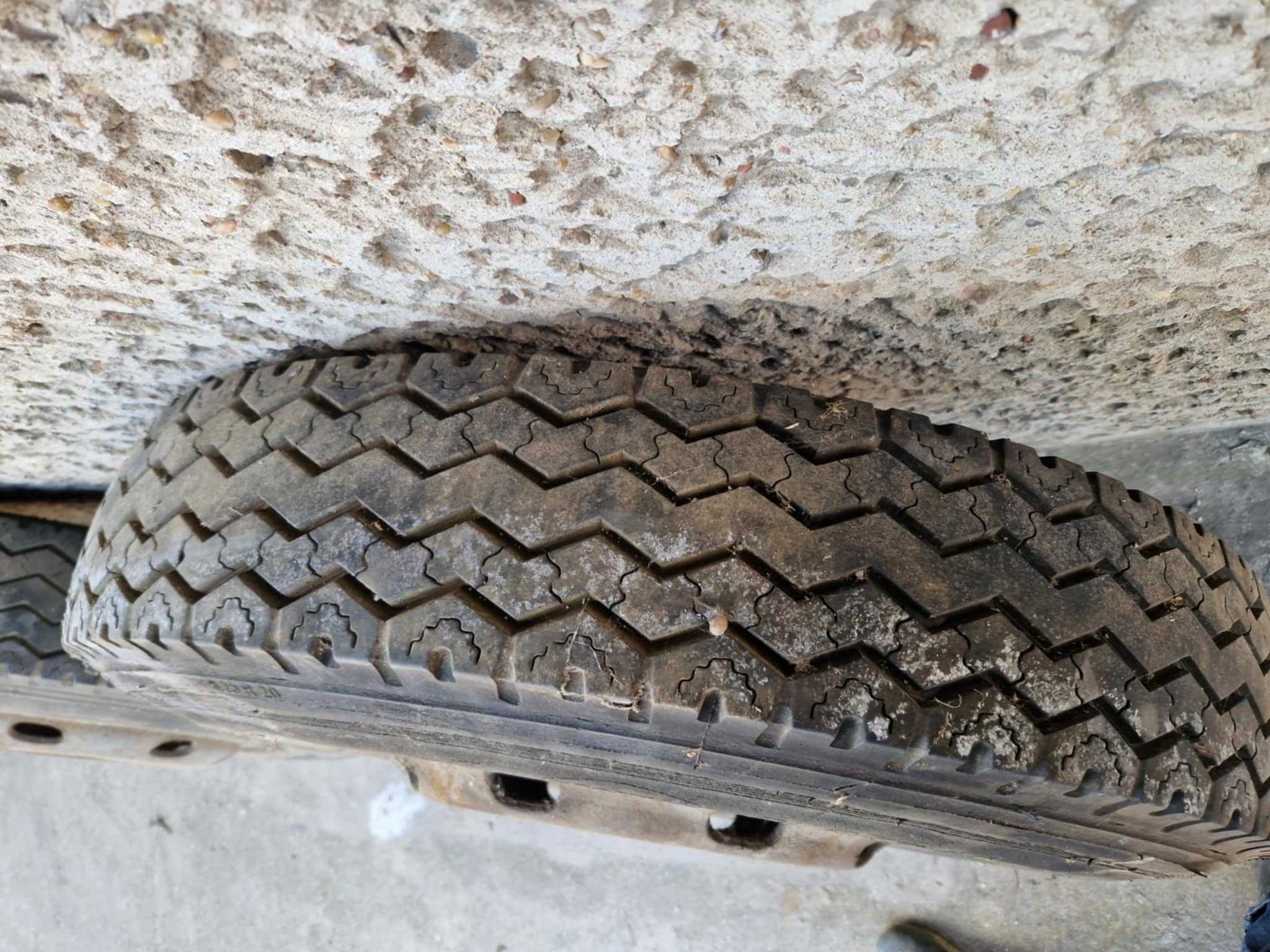 Opony z felgą od Stara 800/20 8.00R20 8.00 R20