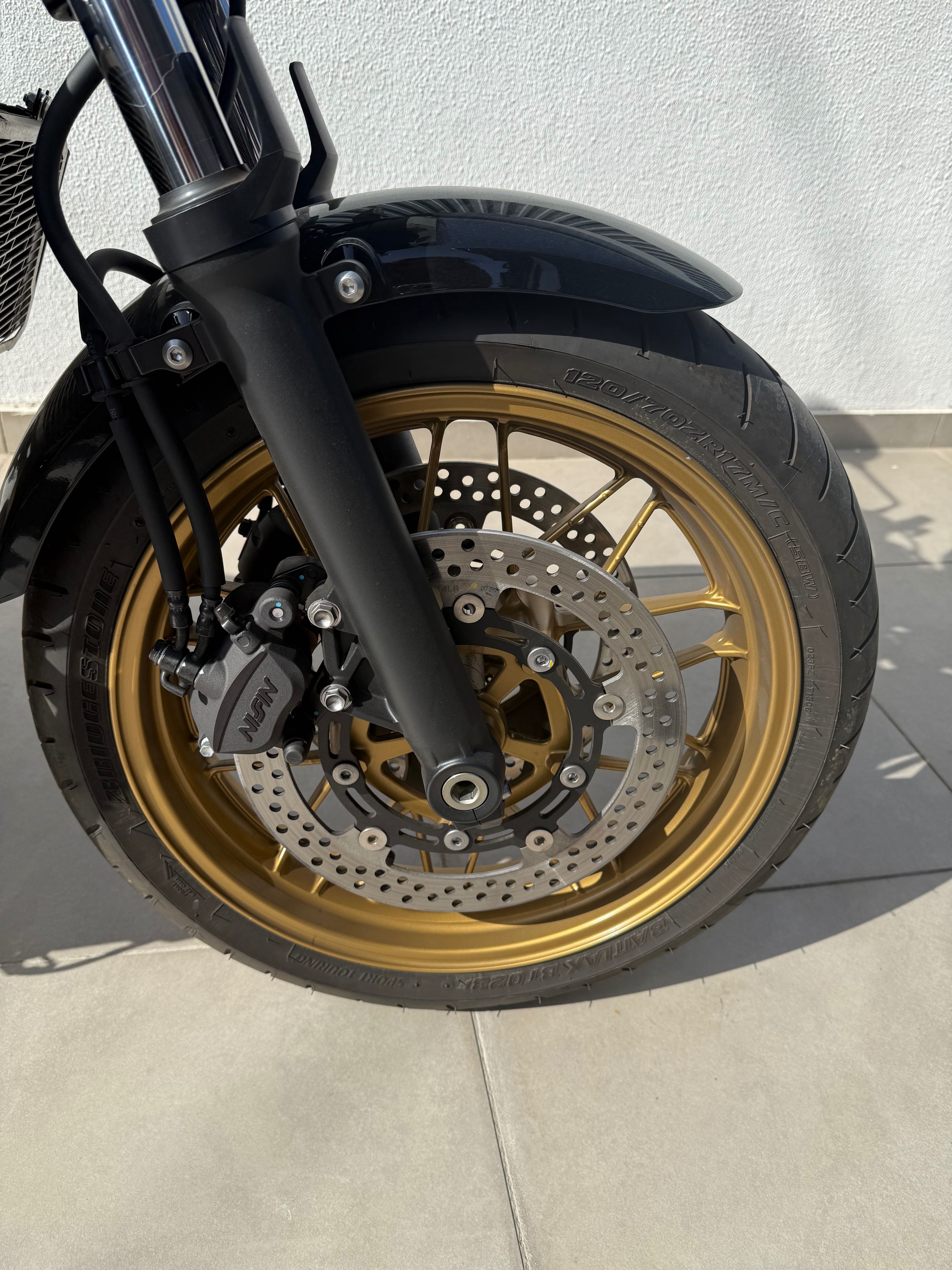 Kawasaki z650rs de 2025