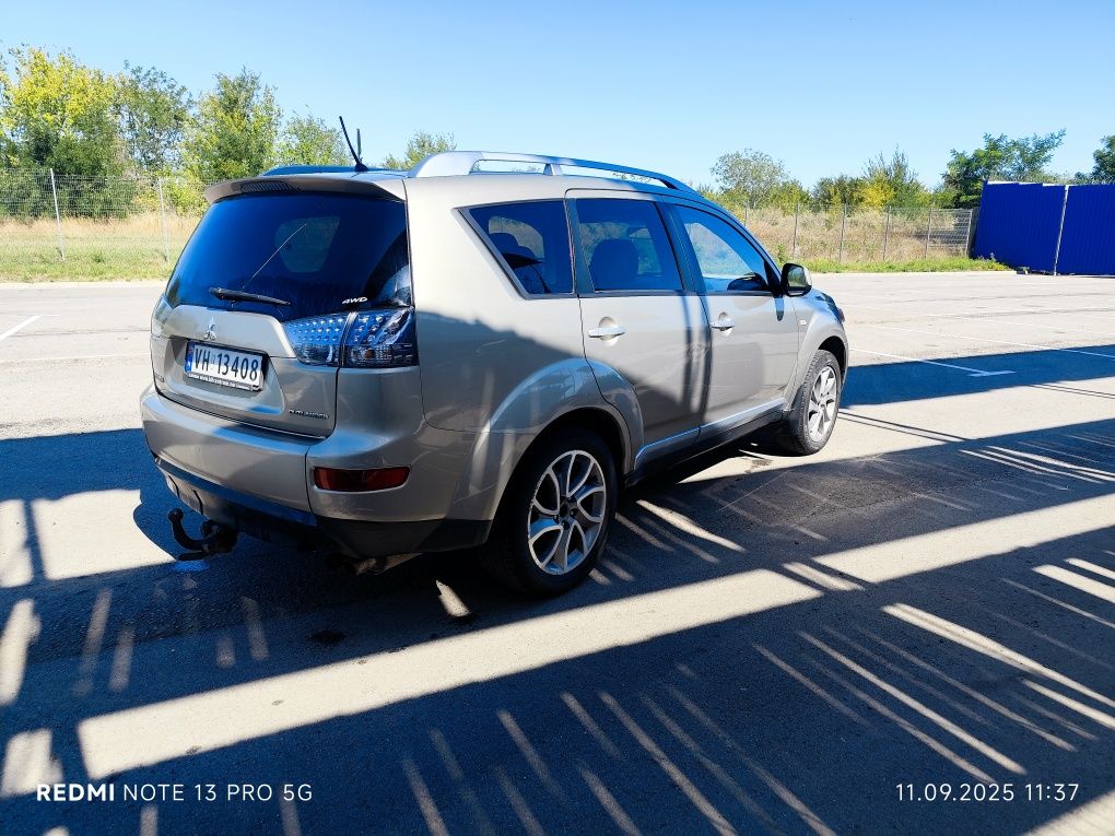 Митсубиси Аутлендр 2.0 TDI 7 мест