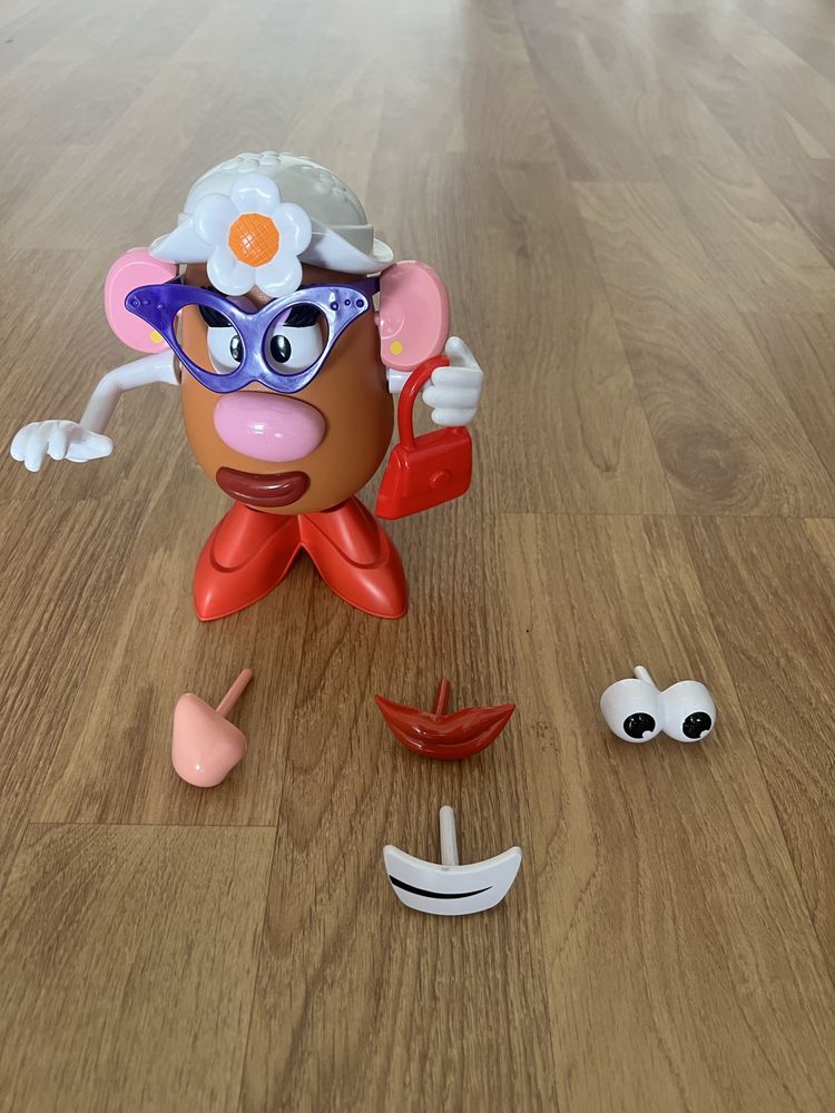 Mr and Mrs potato head