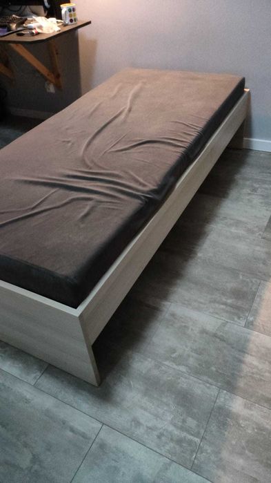 Łóżko z szufladą 200x90, materac, dobry stan
